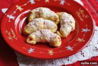 Peppermint White Chocolate Crescent Cookies