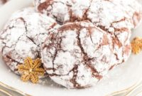 Snow-Dusted Chocolate Crinkles