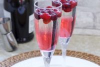 Festive Cranberry Prosecco Fizz