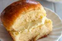 Pillowy Soft Homemade Hawaiian Rolls