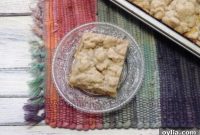 Crowd Pleasing Crumb Cake