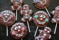 No-Bake Gingerbread Krispie Men