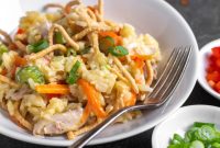 Easy Chicken Chow Mein Bake
