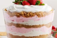 Strawberry Lasagna Trifle