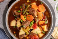 Hearty Beef and Garden Vegetable Soup