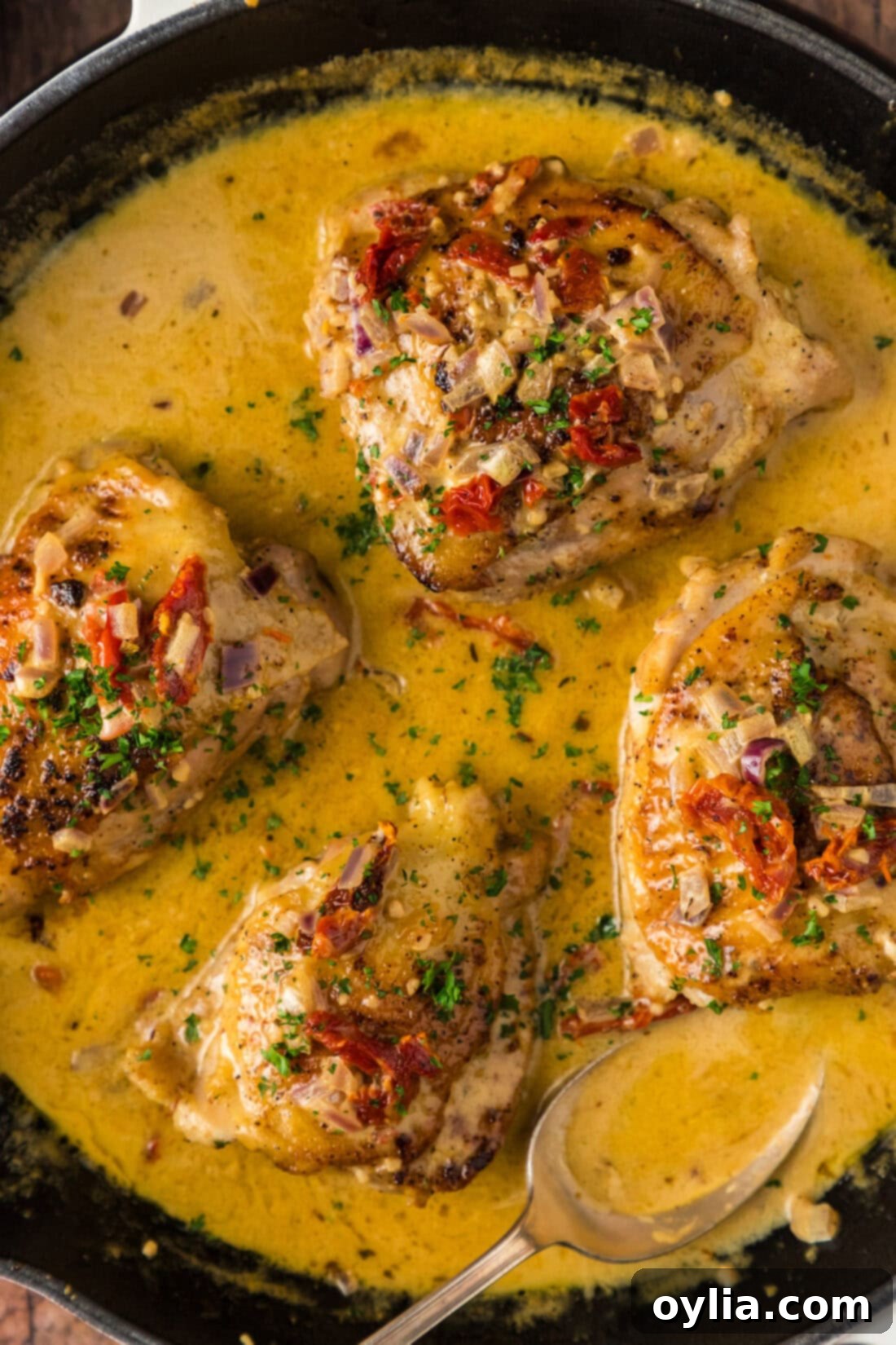 Close up photo of Skillet Chicken Thighs