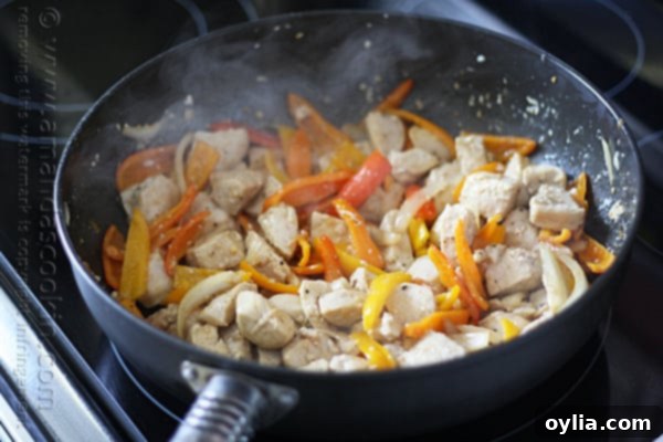 Chicken with Peppers and Pasta @amandaformaro Amanda's Cookin'