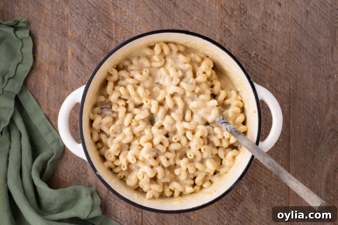 cheesy jalapeno noodles in a pot
