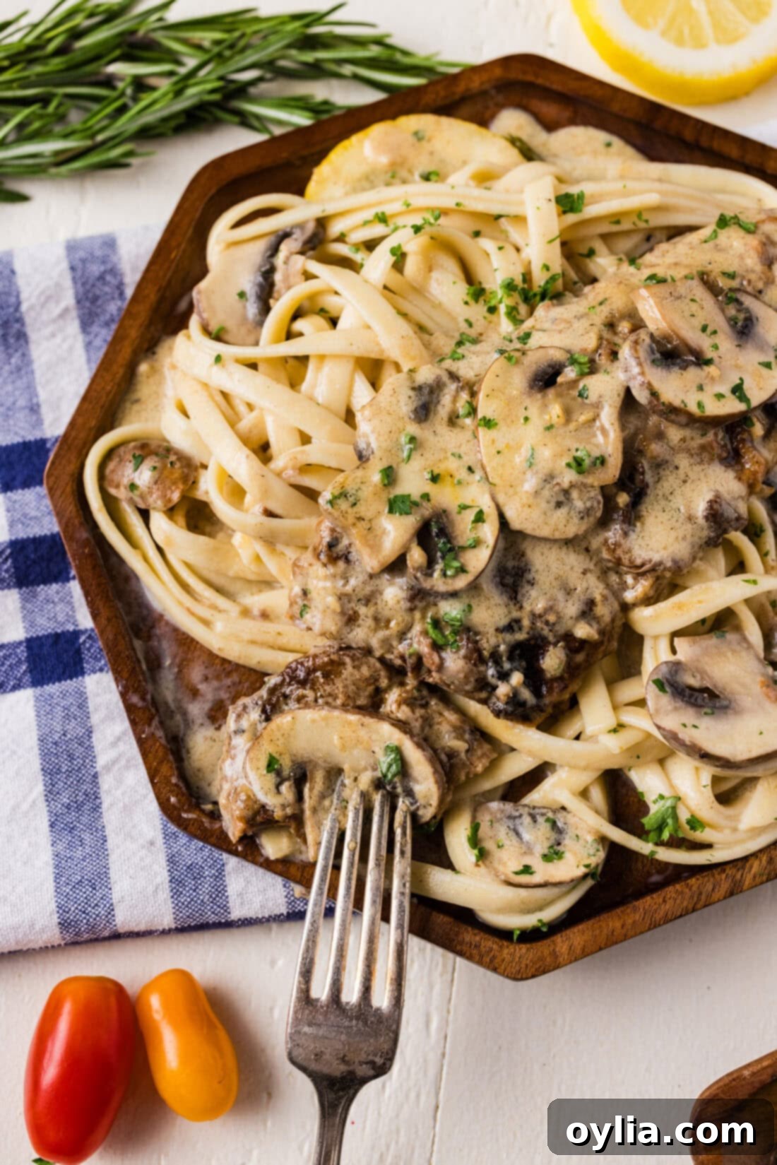 Close up photo of a plate of Veal Scallopini