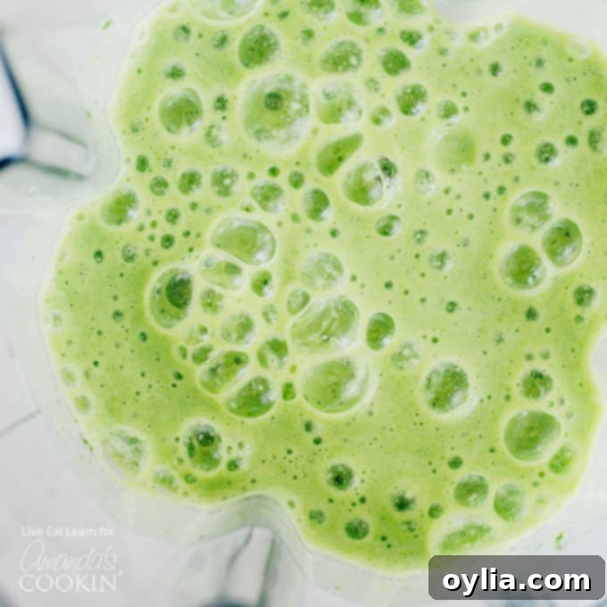 cucumber smoothie in blender