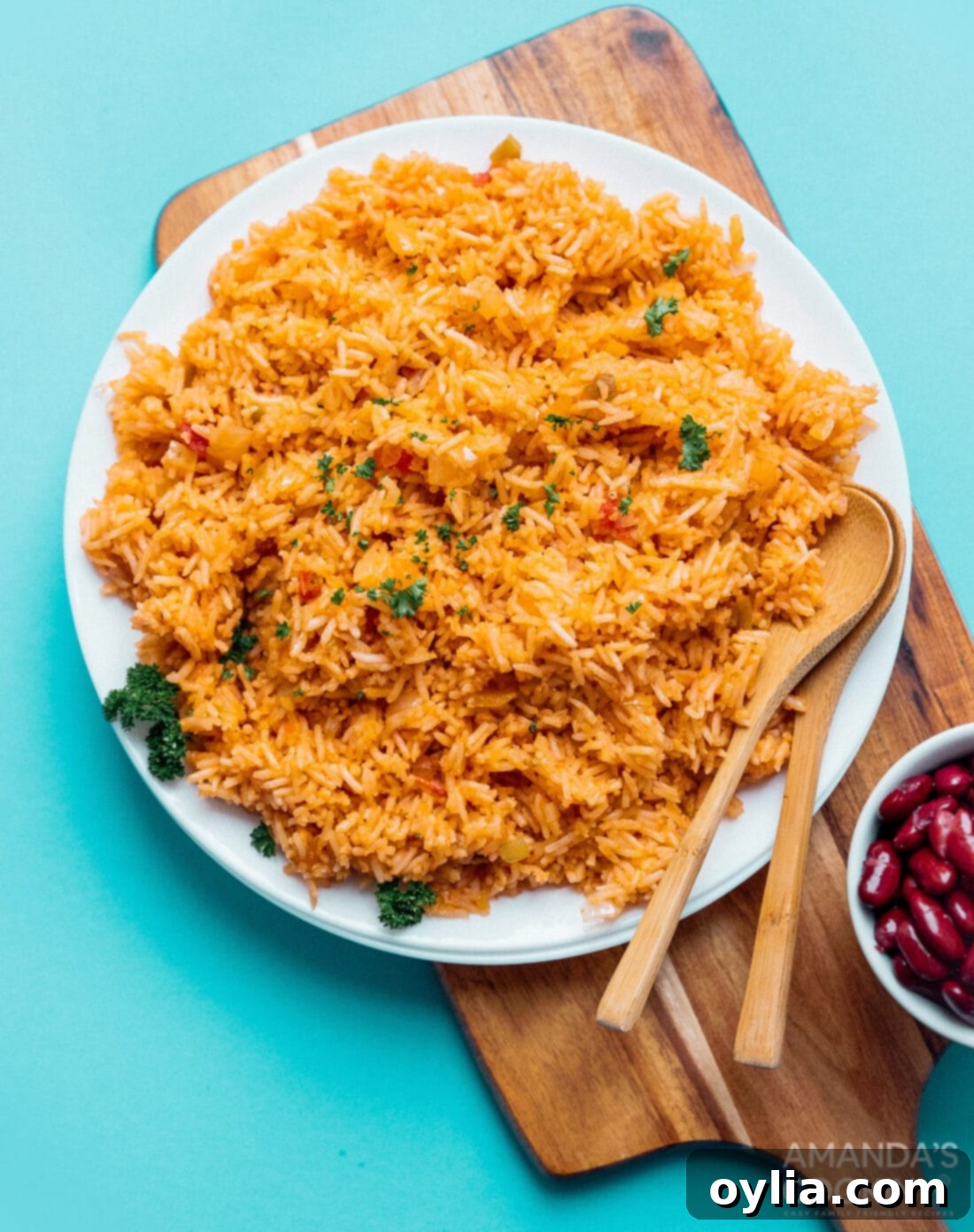 A beautifully presented plate of classic Spanish rice, ready to be enjoyed.