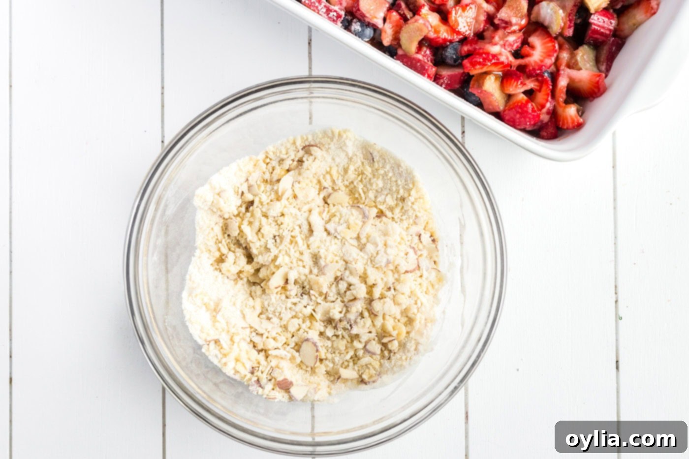 Topping mixture in a bowl