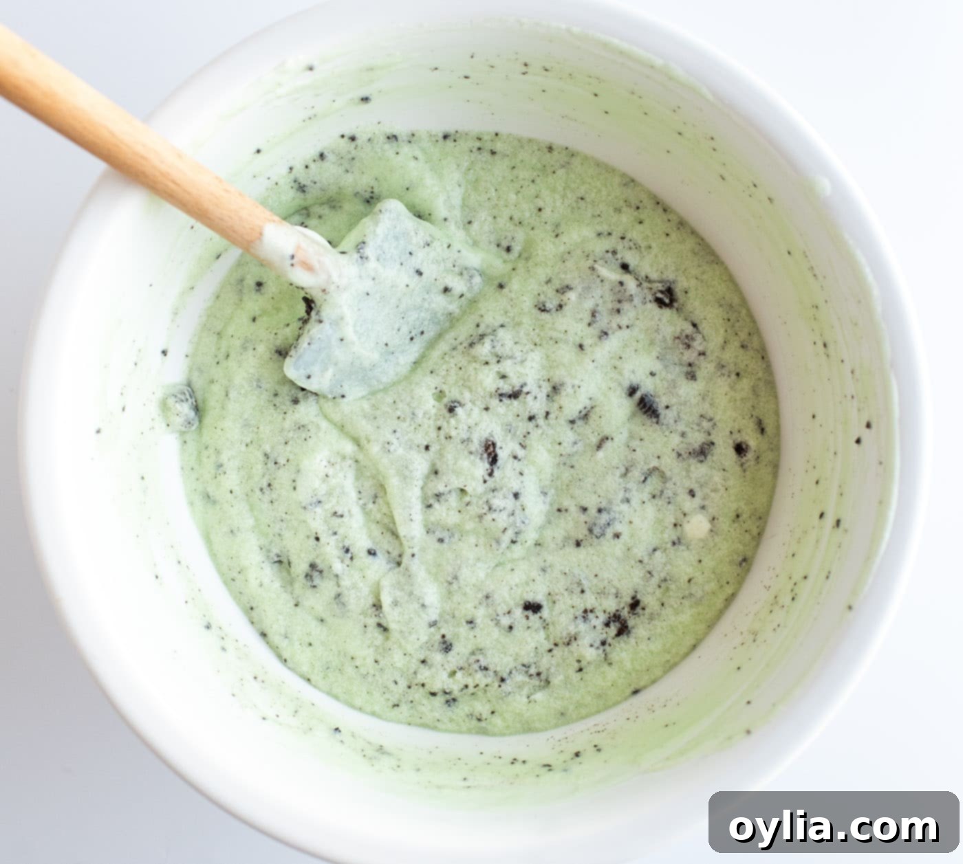 oreos mixed into grasshopper pie mixture