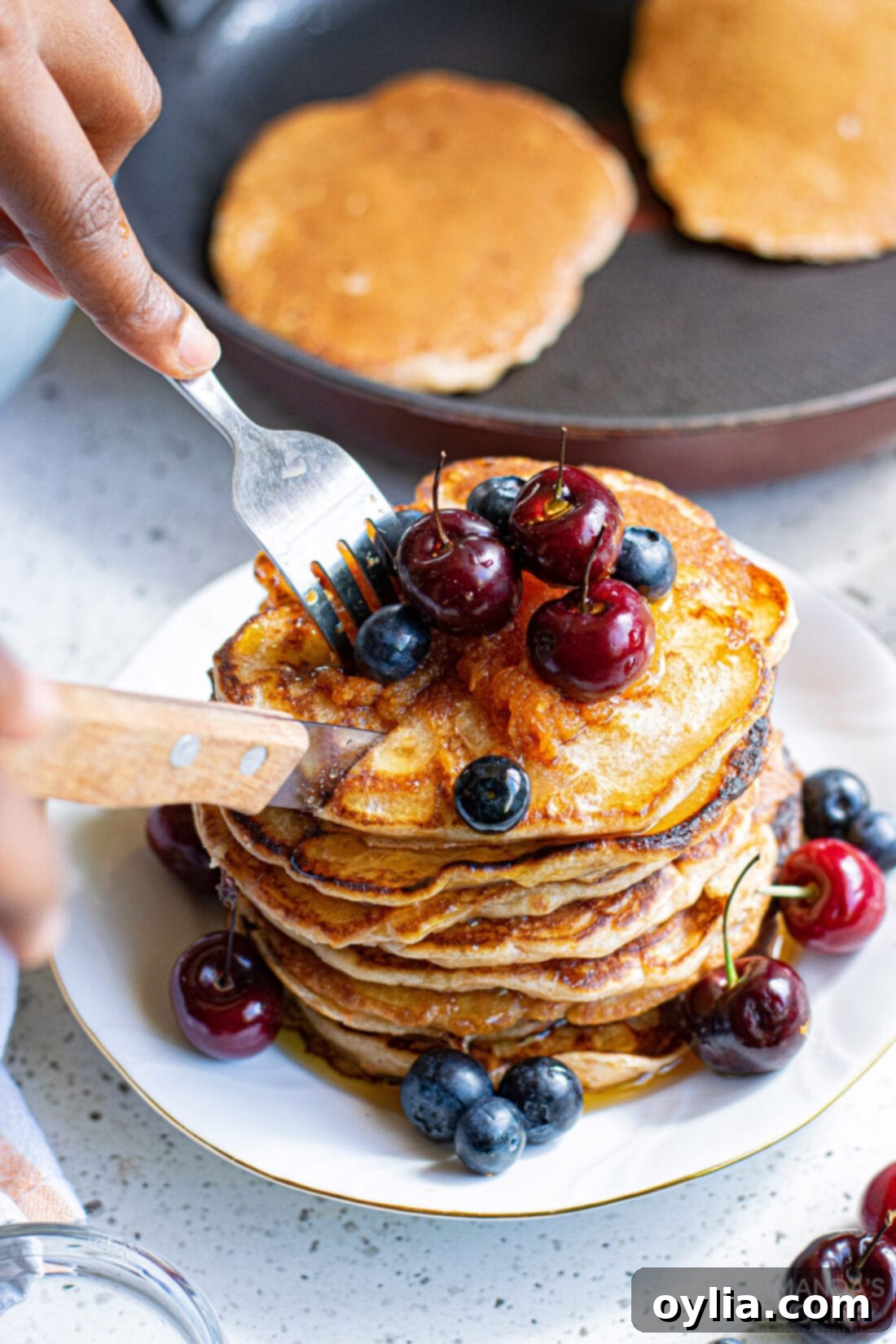 cutting carrot cake pancakes