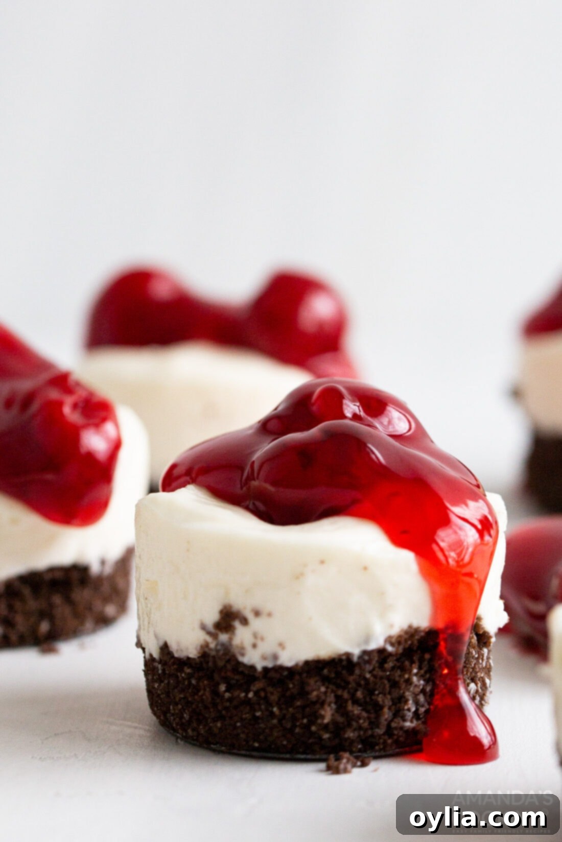 Cheesecake Bites 2 mini cheesecake with cherry topping