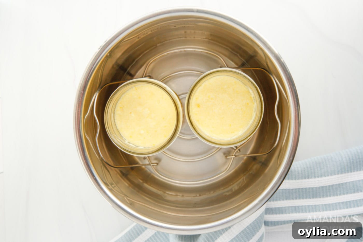 lemon curd in mason jars in instant pot trivet