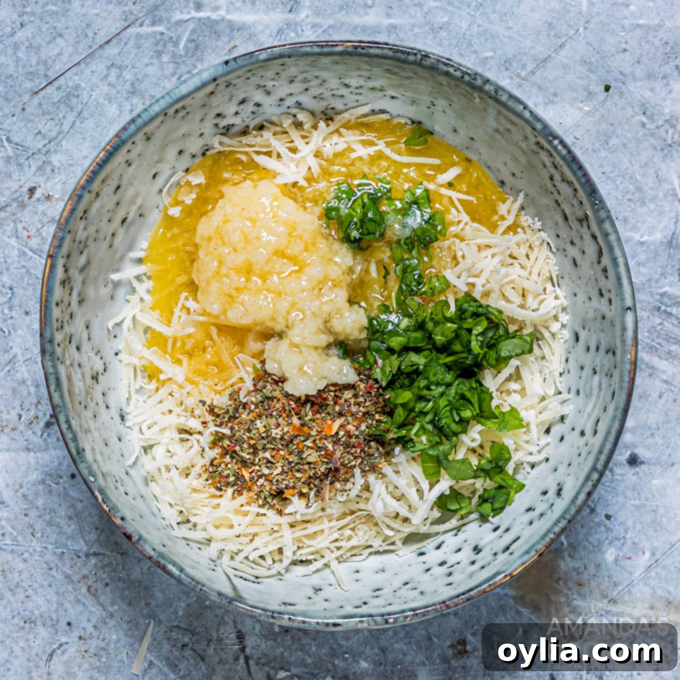 garlic butter ingredients in bowl, perfectly mixed