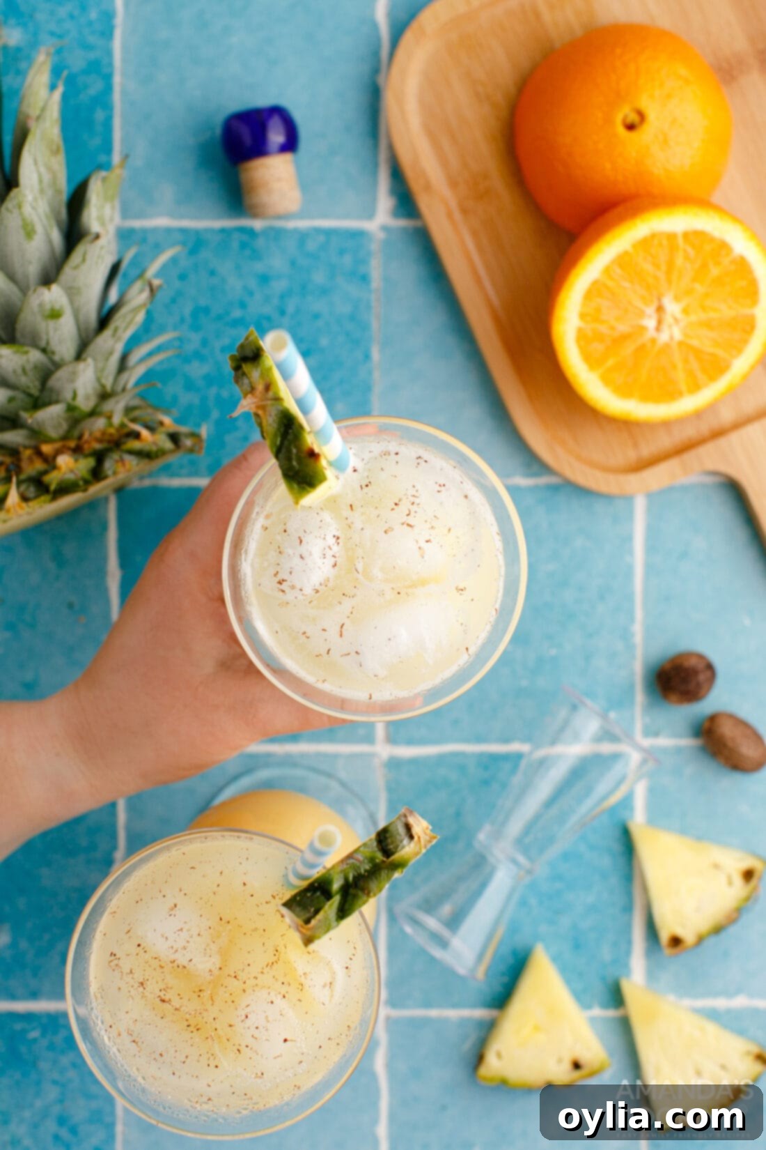 hand picking up cocktail
