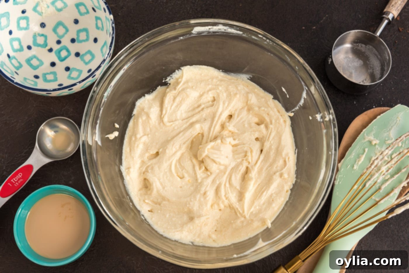 whisked mascarpone cheese with sugar and Bailey's Irish cream