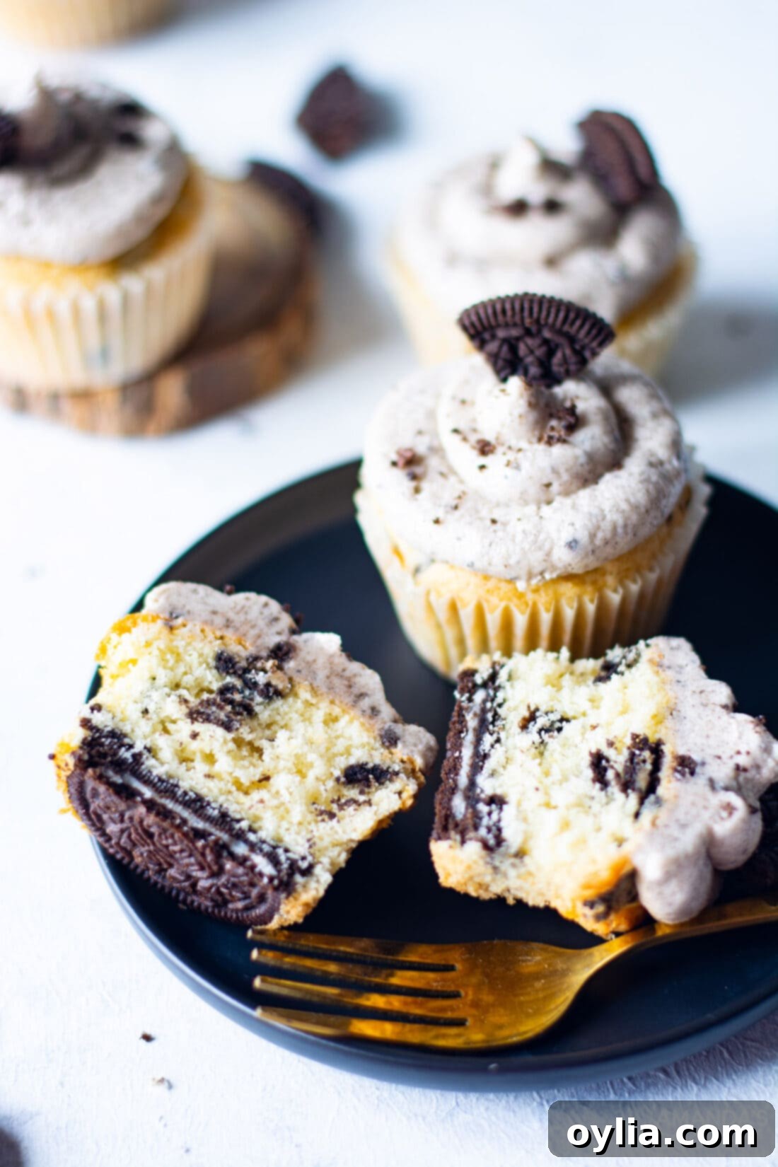 Oreo Dream Cupcakes 13 Oreo Cupcakes cut in half