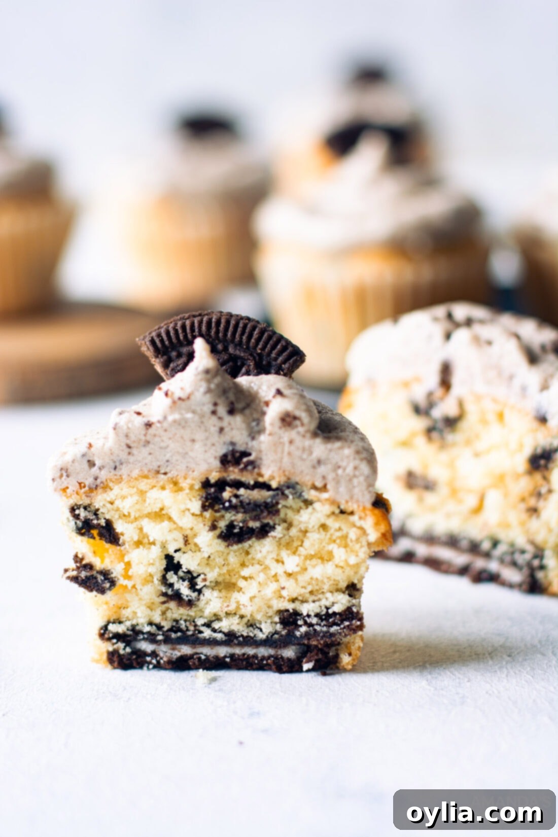 Oreo Dream Cupcakes 3 Oreo Cupcake cut in half
