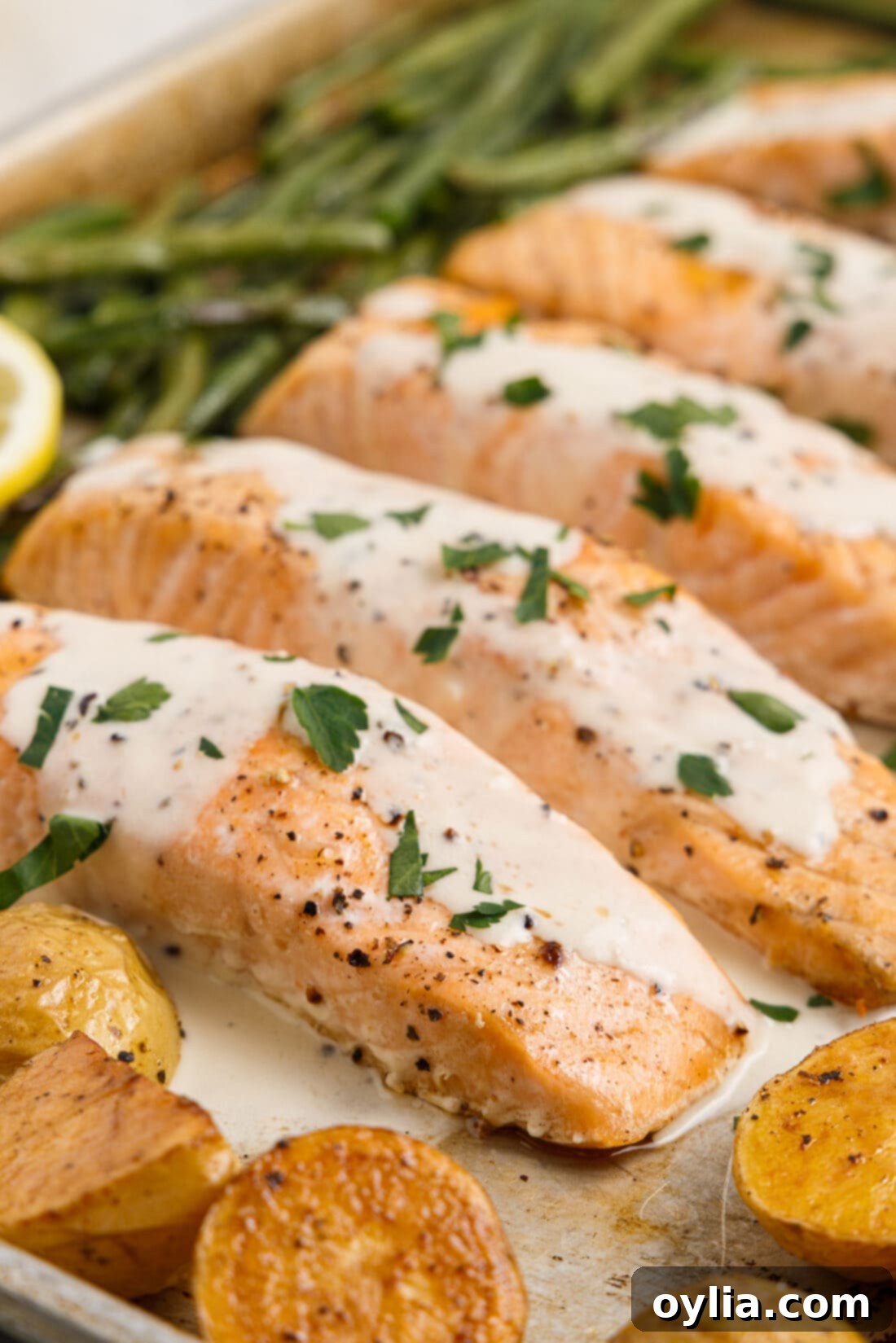 Baked Salmon with lemon cream sauce