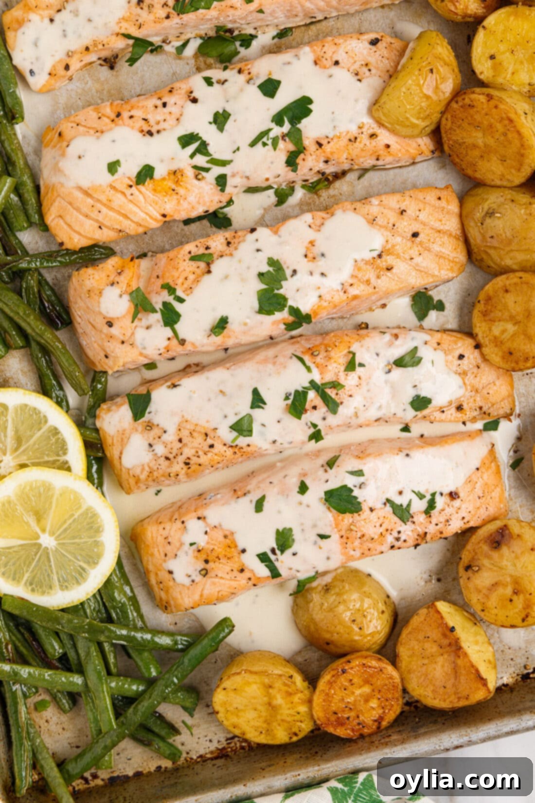 Baked Salmon with lemon cream sauce