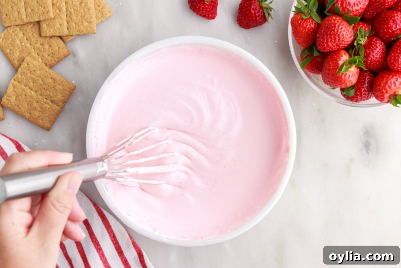 strawberry gelatin whipped cream