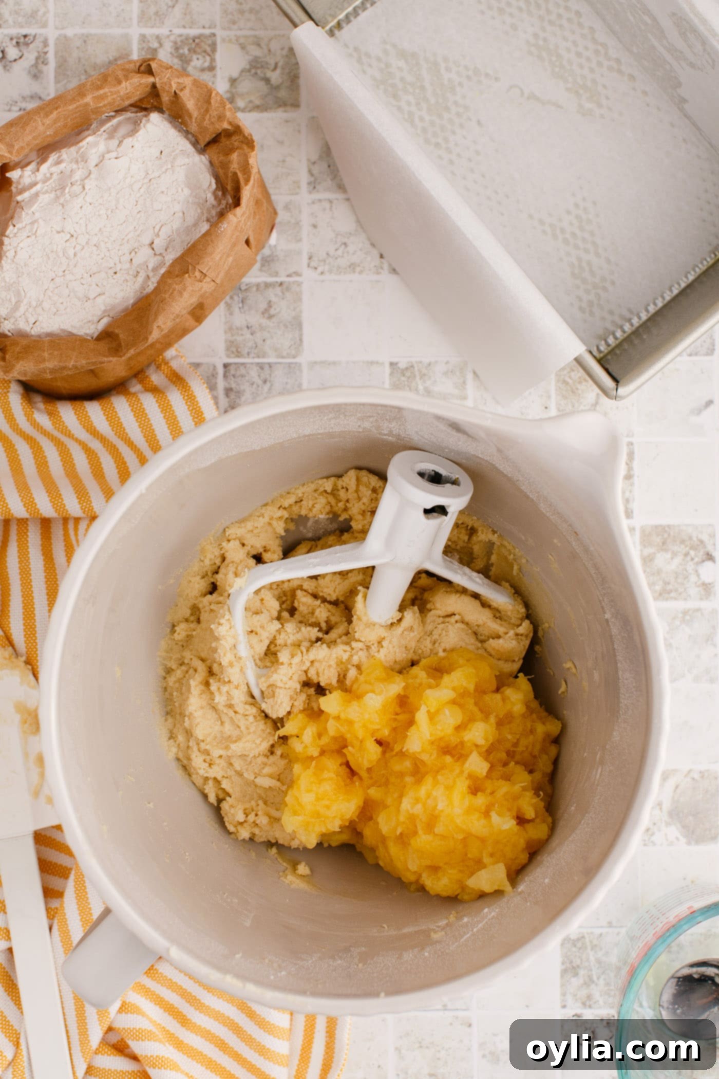 crushed pineapple added to bread ingredients