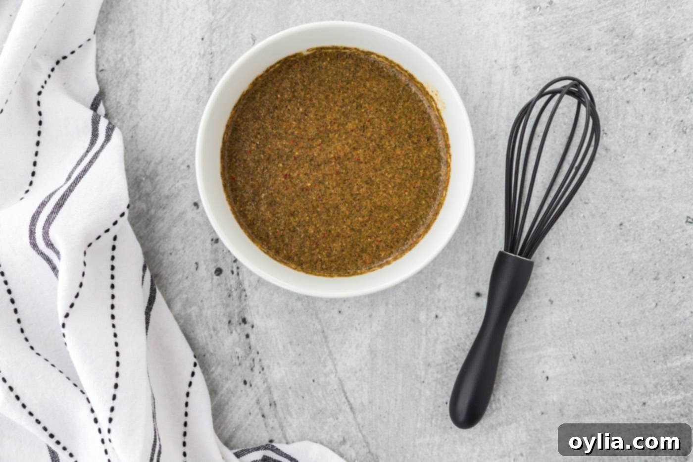 Easy steak marinade ingredients blended smooth in a bowl
