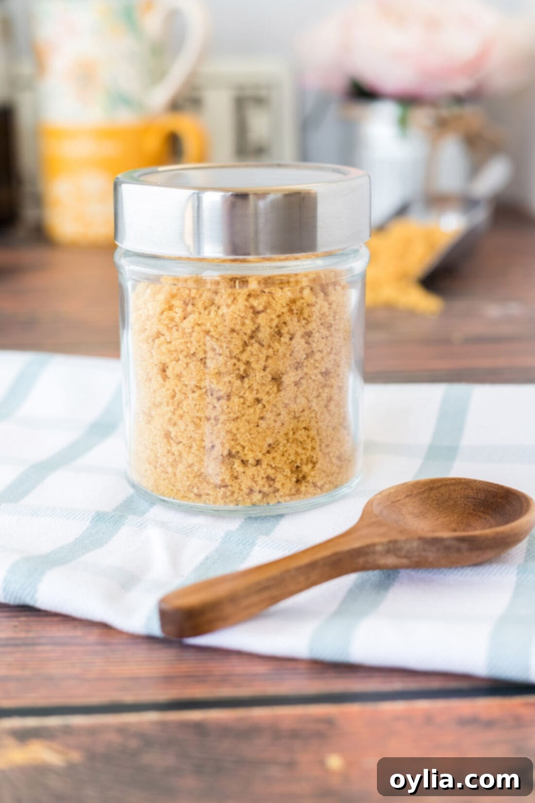 Guilt Free Brown Sugar Alternatives 2 Homemade Brown Sugar Substitute in a jar