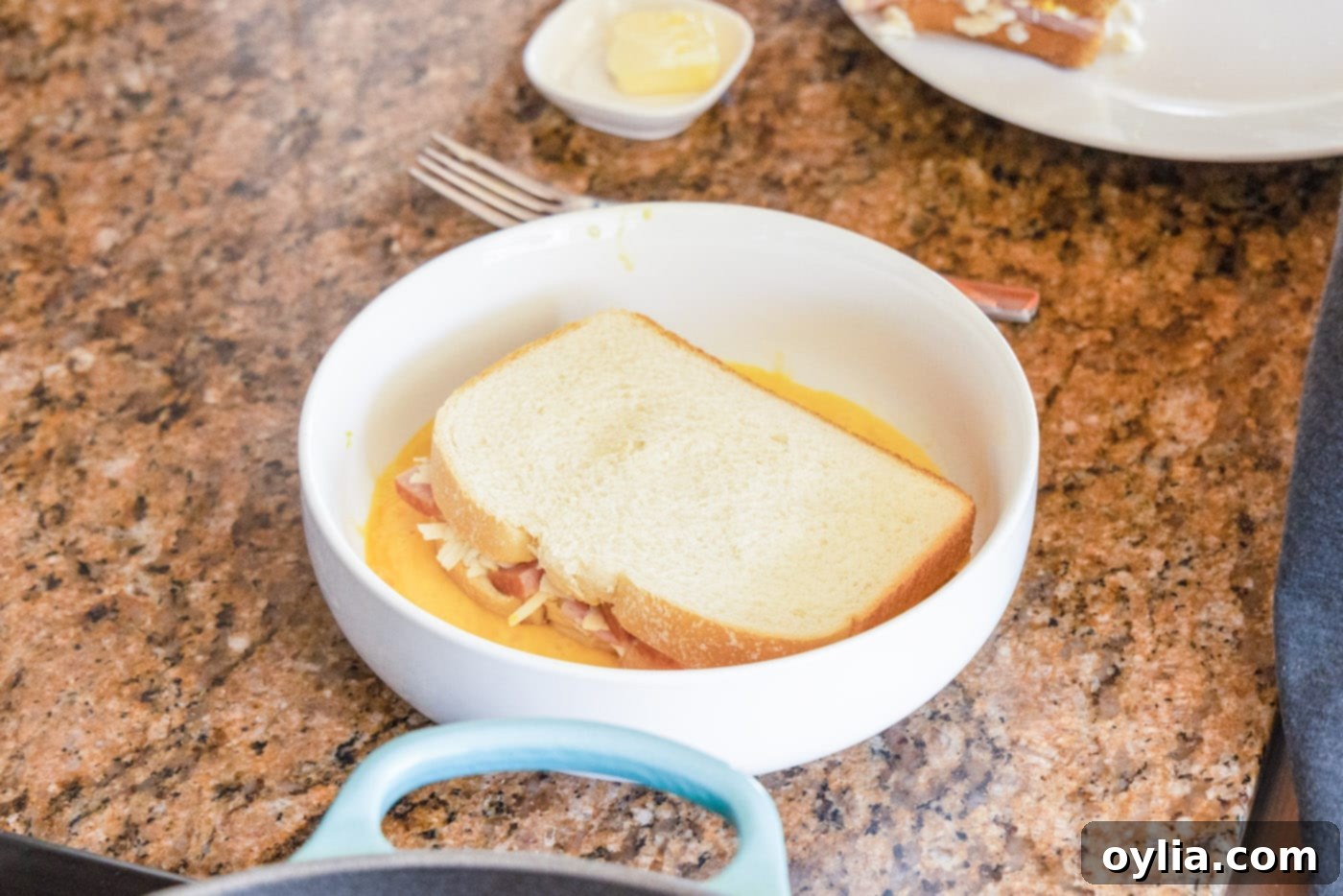dredging monte cristo sandwich in egg