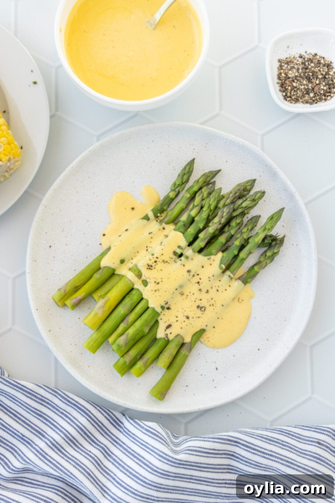 Velvety Hollandaise 3 Hollandaise Sauce on asparagus