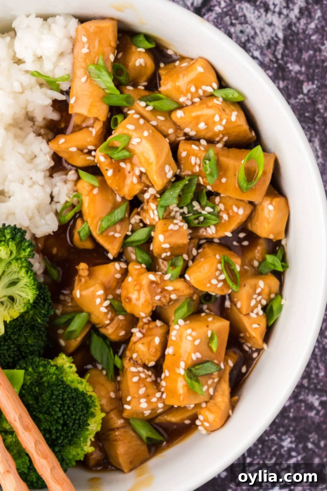 Sticky Teriyaki Chicken 3 Close up of a bowl of Teriyaki Chicken with glistening sauce