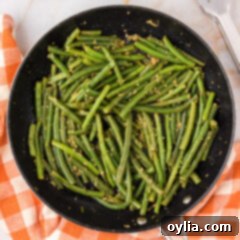 Skillet of Garlic Green Beans