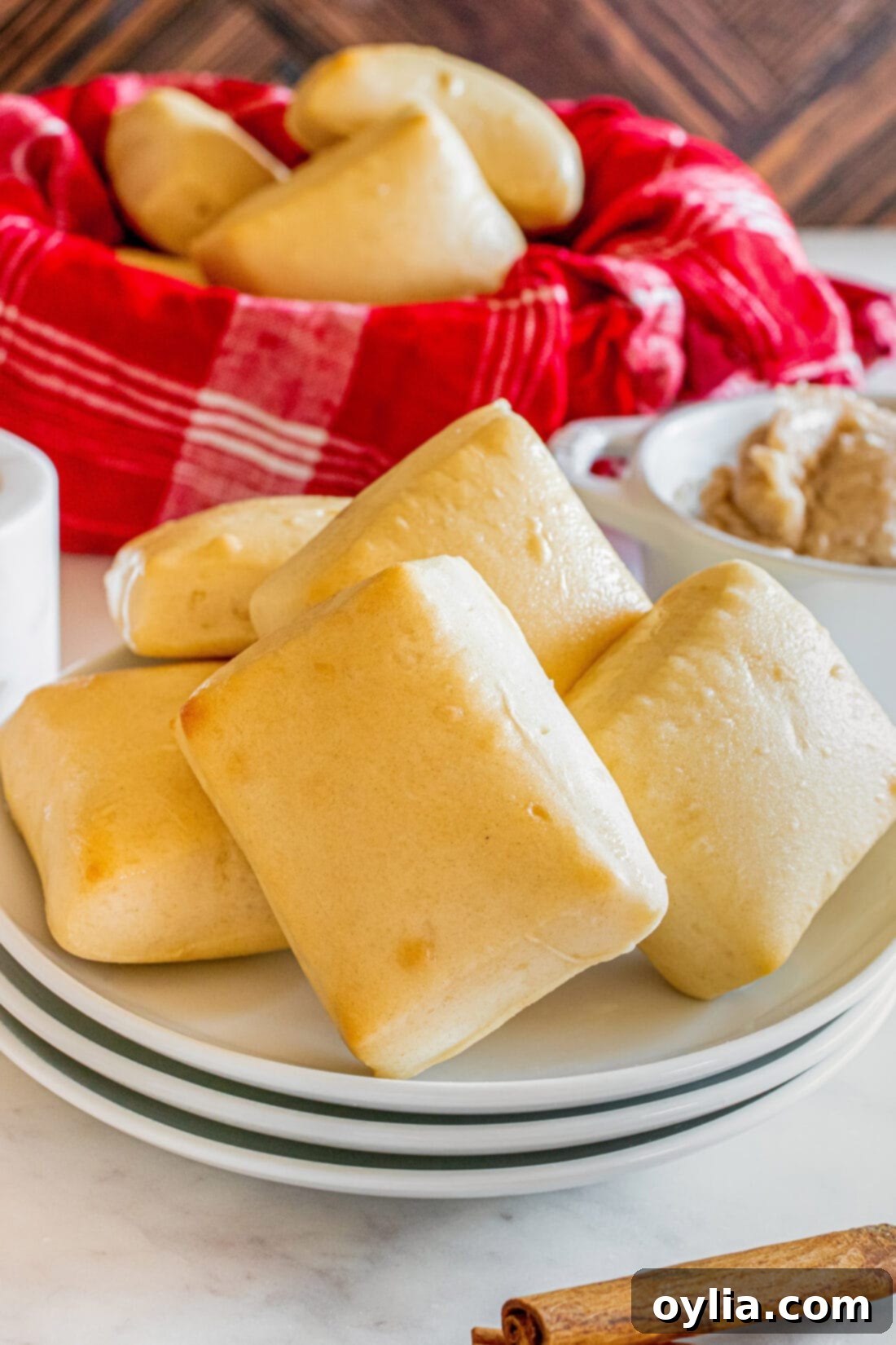 Texas Roadhouse Rolls on a plate, ready to be served
