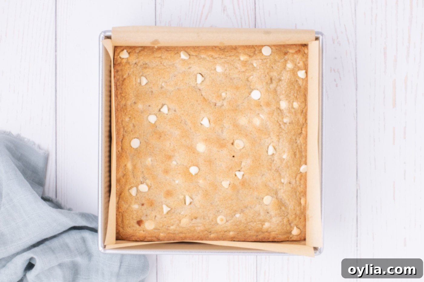 Baked browned butter blondies