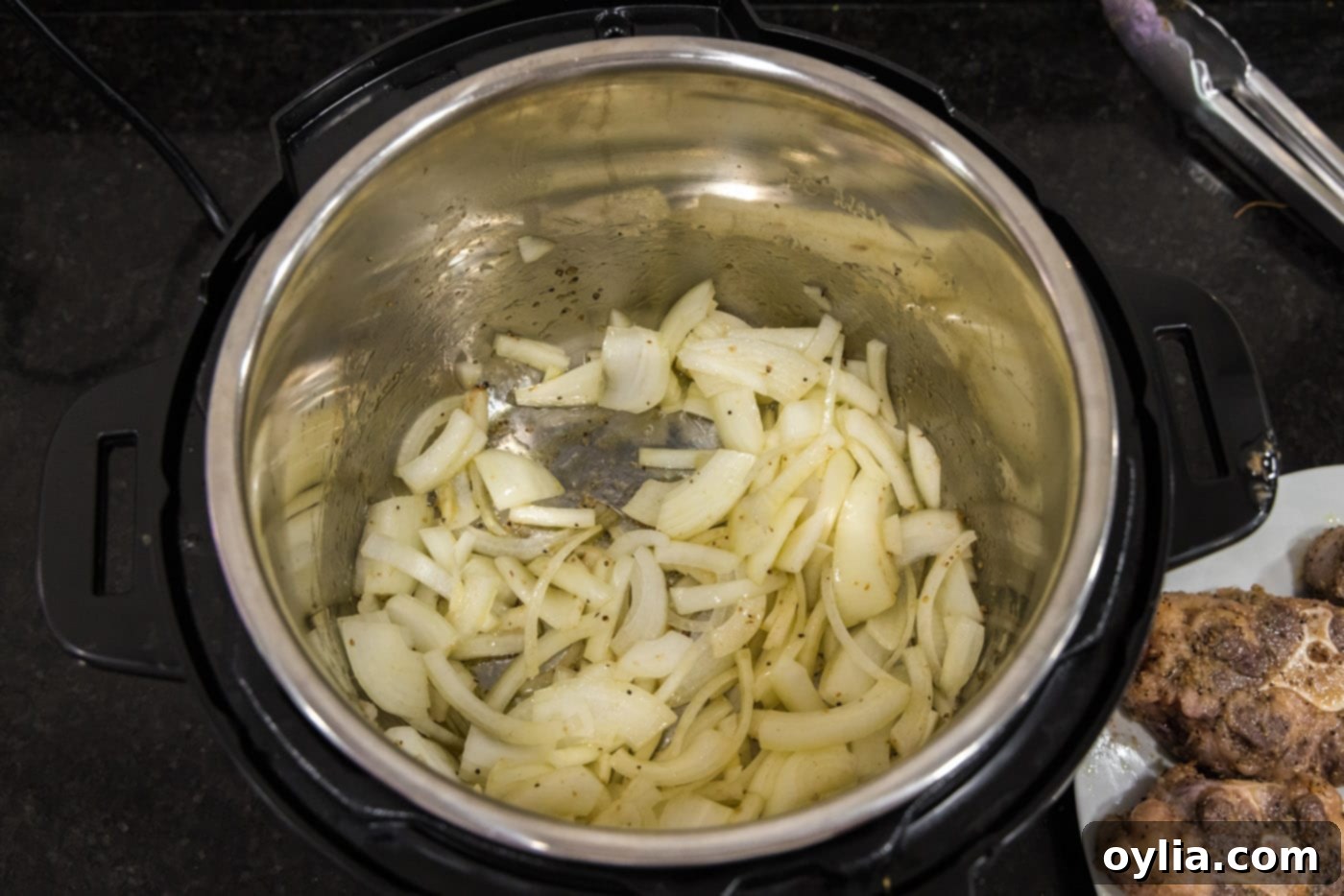 sliced onions sauteed in instant pot
