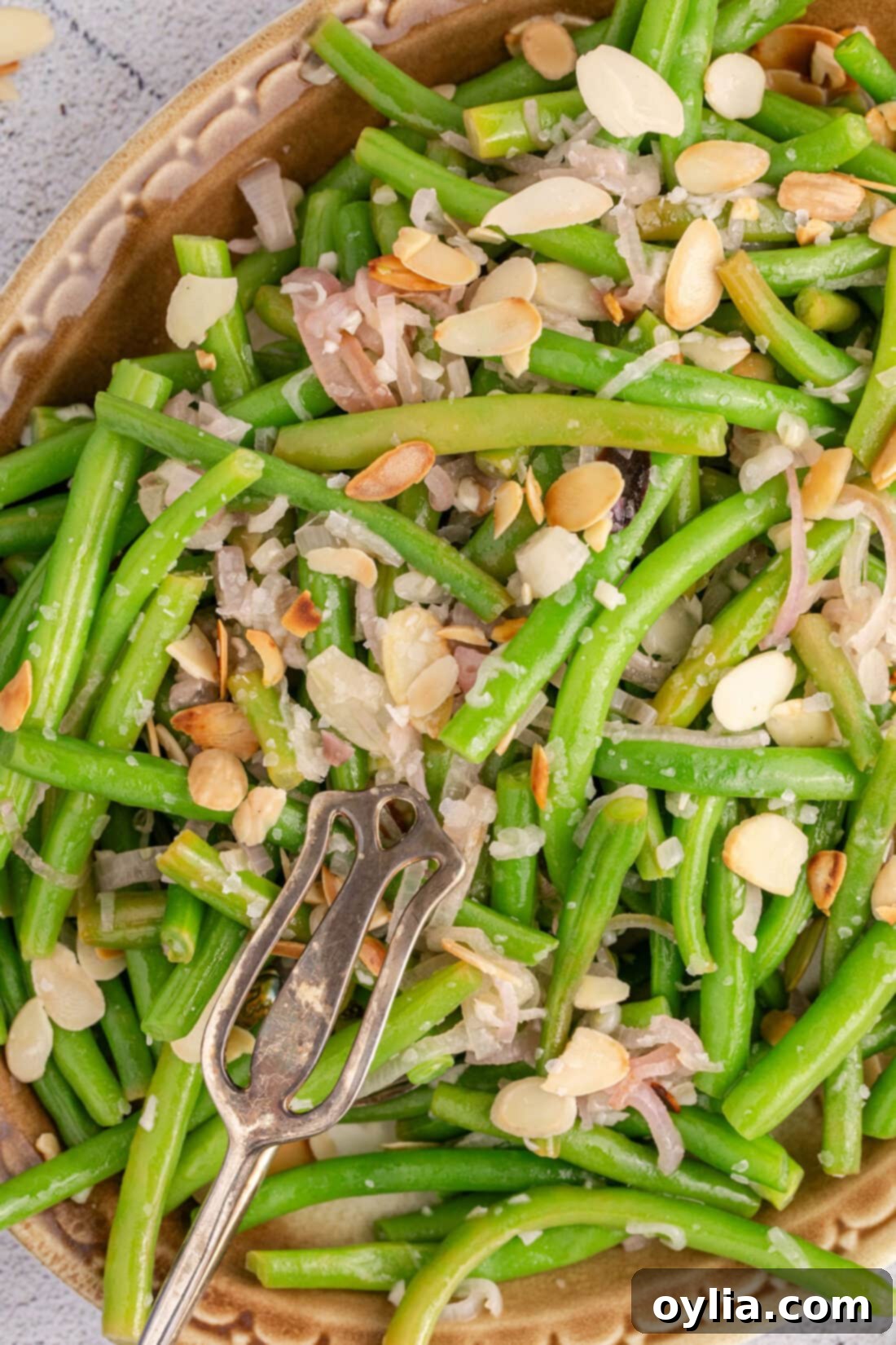 Almond-Kissed Green Beans 3 Close up photo of Green Beans Almondine